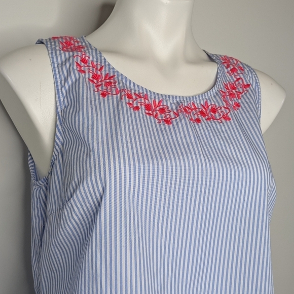 Sail To Sable blue white pink floral embroidered 100% cotton tank top blouse M - Picture 4 of 8
